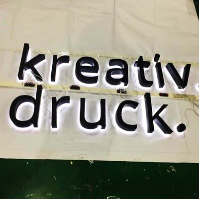 Dấu hiệu chữ cái có đèn nền bằng kim loại mờ 50000 giờ Thời gian sống