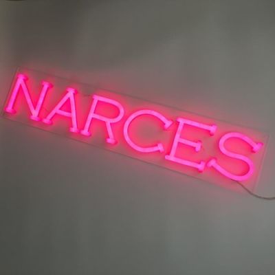 UL Clear Acrylic Back Neon Sign Chữ cho tường dài 62cm
