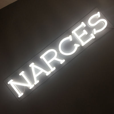 UL Clear Acrylic Back Neon Sign Chữ cho tường dài 62cm
