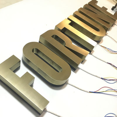 Ngoài trời 3D chiếu sáng Halo Lit Sign Chữ cái treo tường UL