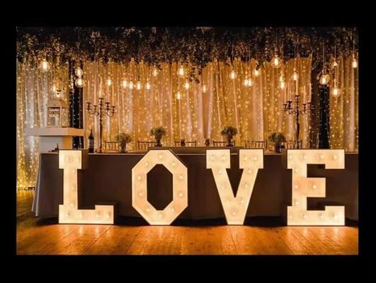 Đứng tự do 4 chân Chữ ký hiệu Love Marquee Chống thấm nước IP67