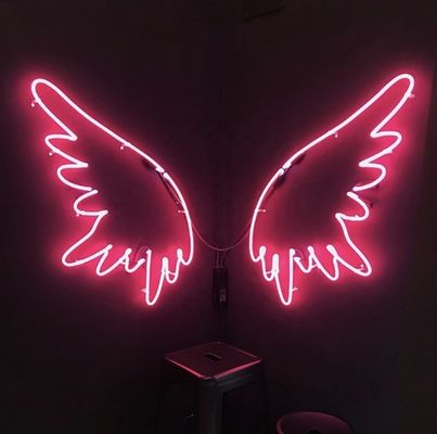 Acrylic LED Neon Sign Treo tường Màu hồng Neon Light Sign 12VDC