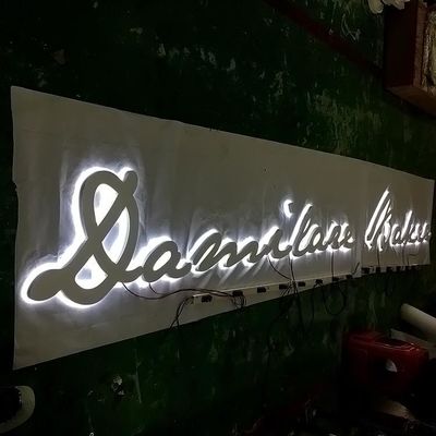 Không thấm nước Ip67 3D Letter Sign Biển hiệu cửa hàng Brushed Ss304 Metal Backlit