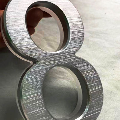 Quảng cáo 3D Acrylic Backlit Letter Sign Màu đen Sơn dày 12cm