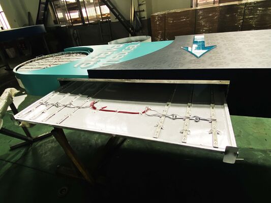 Dịch vụ Biển Chữ Nổi 3D Cung cấp Giải pháp Biển Tùy chỉnh cho Thương hiệu Bán lẻ, Khách sạn và Doanh nghiệp