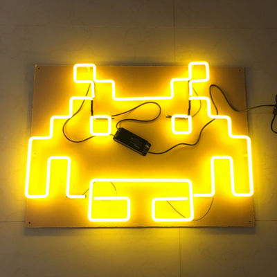 Dấu hiệu neon cá nhân hóa acrylic có độ trong suốt cao Tuổi thọ 50000 giờ