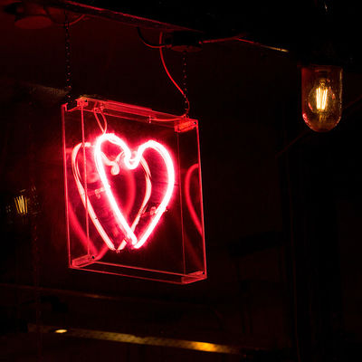 Ống kính 8-10mm Chiếu sáng Chữ Neon Đám cưới Tình yêu Highspan