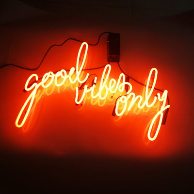 Trang trí quầy bar 10kv Dấu hiệu neon tùy chỉnh Vibes tốt chỉ với bảng acrylic